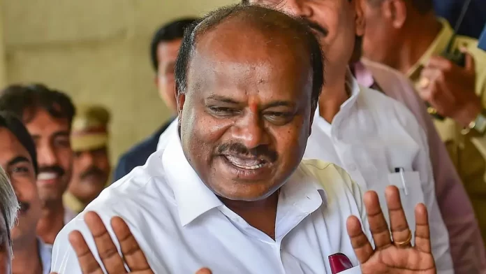 Karnataka Political Turmoil- Kumaraswamy Slams Siddaramaiah Over Governor's Role